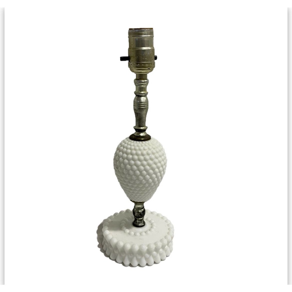 Vintage Milkglass Hobnob Lamp